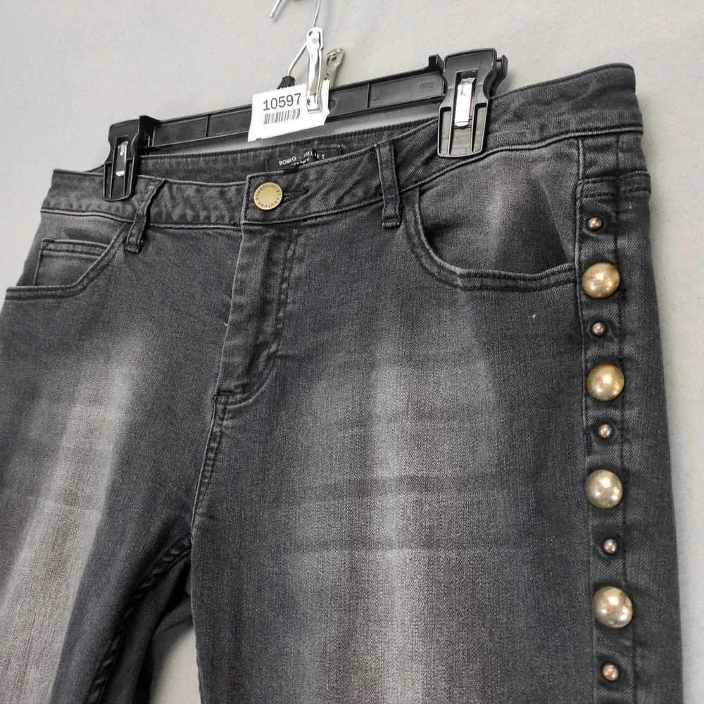 Romeo & Juliet Couture Black Skinny Jeans Womens L 33x28 Studded Raw Hem Rocker‎